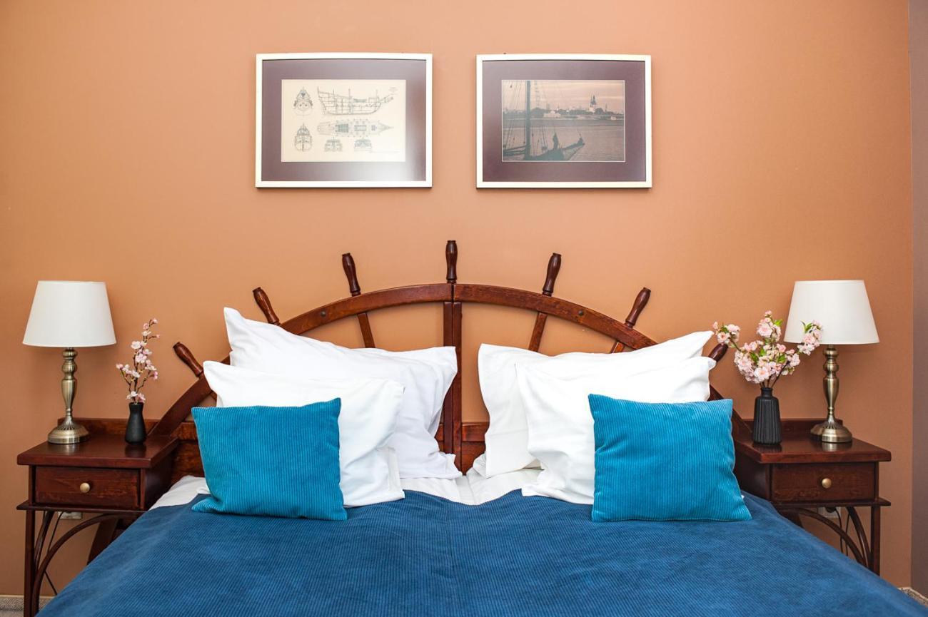 Port Hotel Ādaži Eksteriør billede