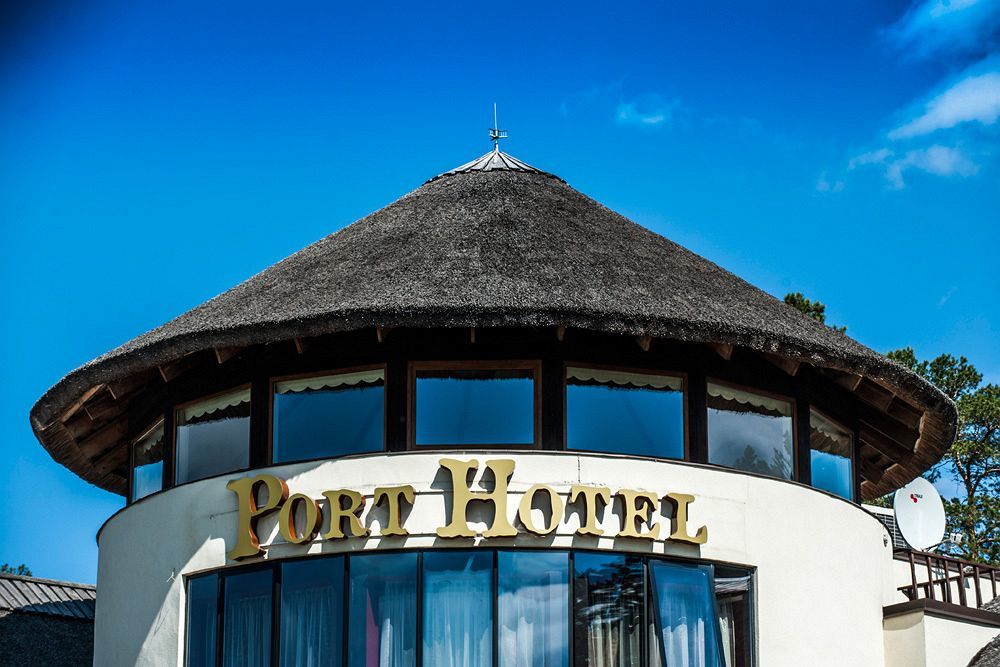 Port Hotel Ādaži Eksteriør billede