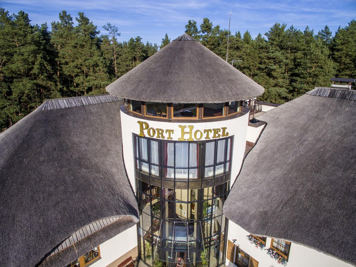 Port Hotel Ādaži Eksteriør billede