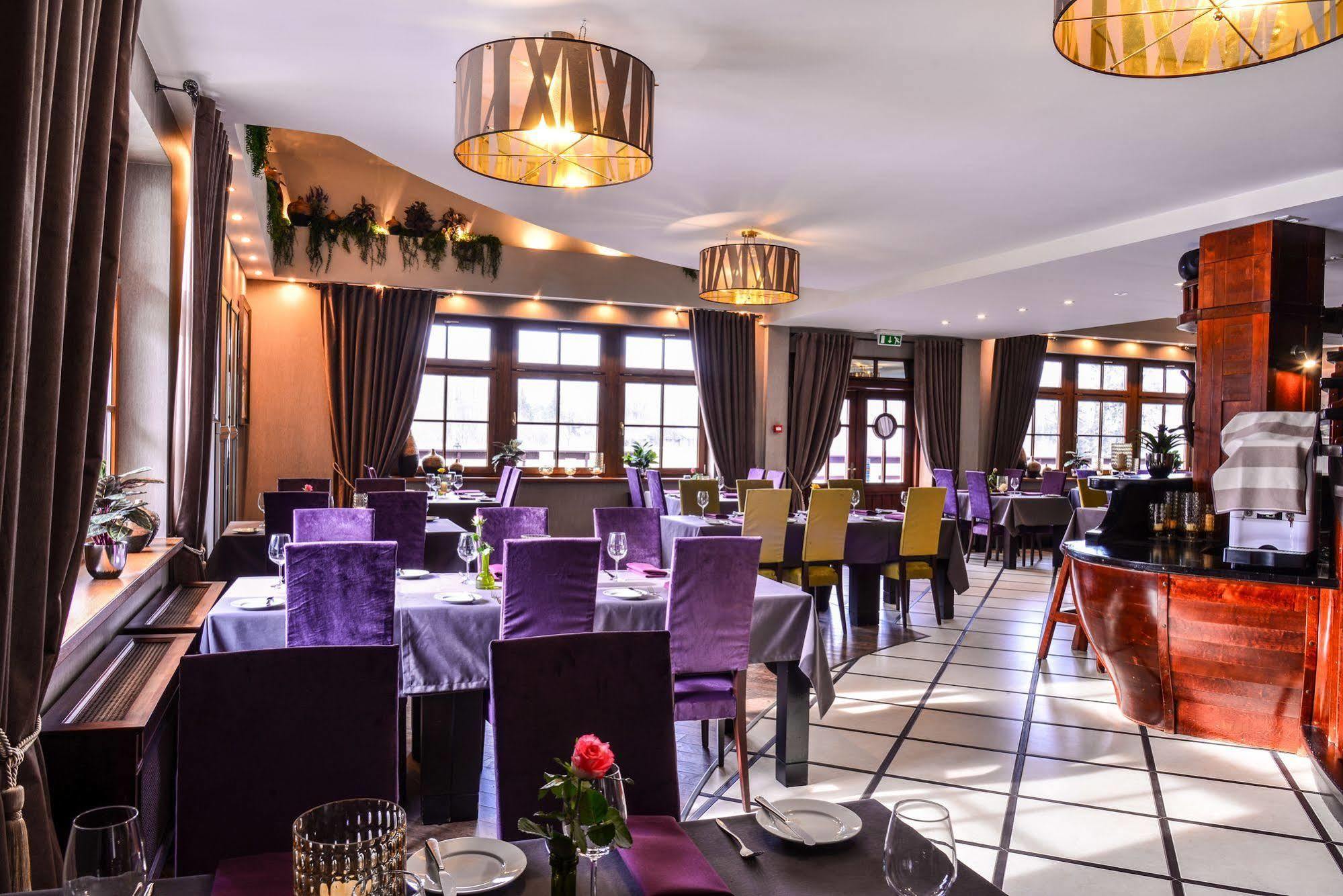Port Hotel Ādaži Eksteriør billede